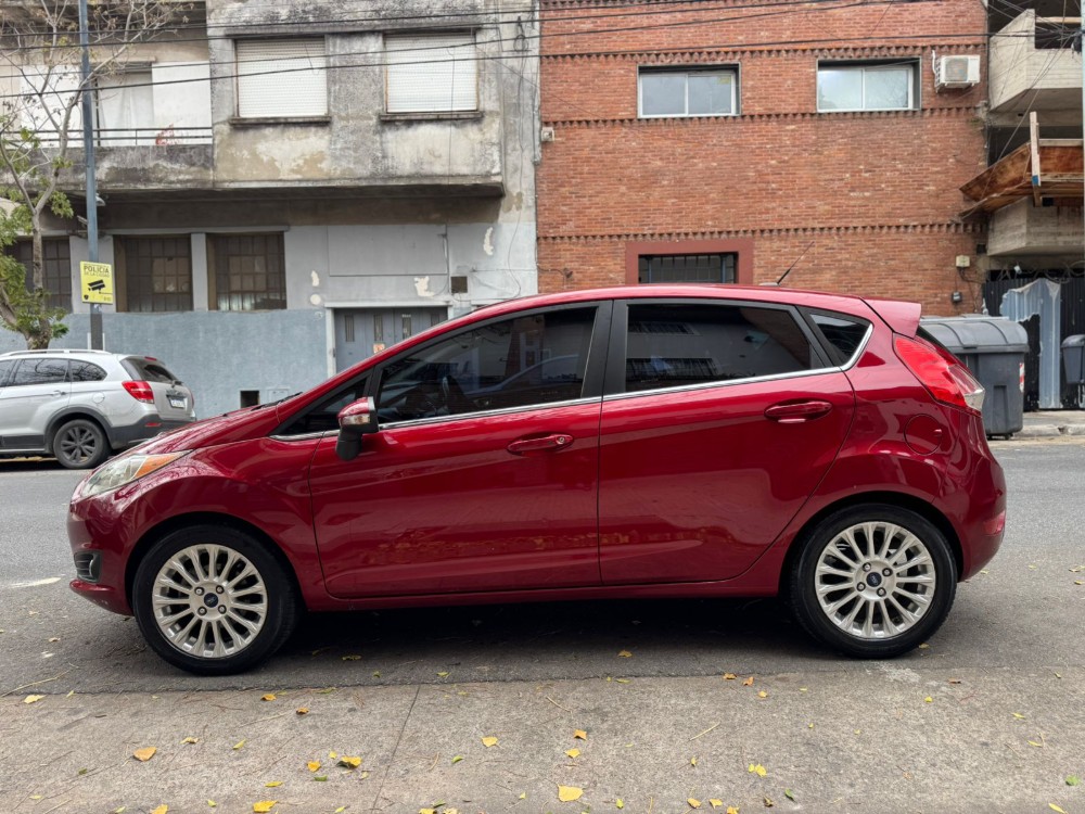 Ford Fiesta Kinetic 1.6 titanium power shift — foto 14